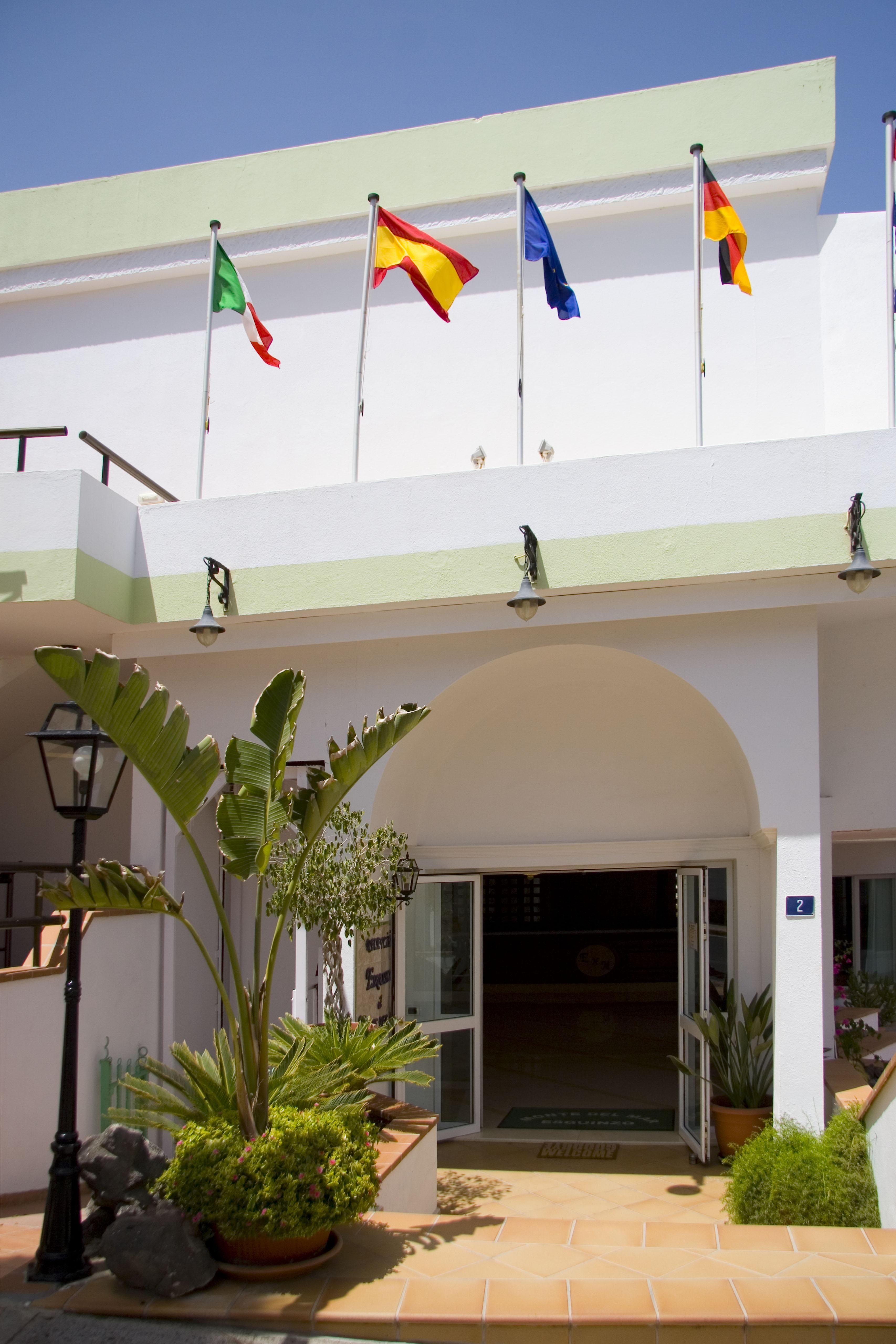 Aparthotel Esquinzo Y Monte Del Mar Playa De Esquinzo Exterior photo