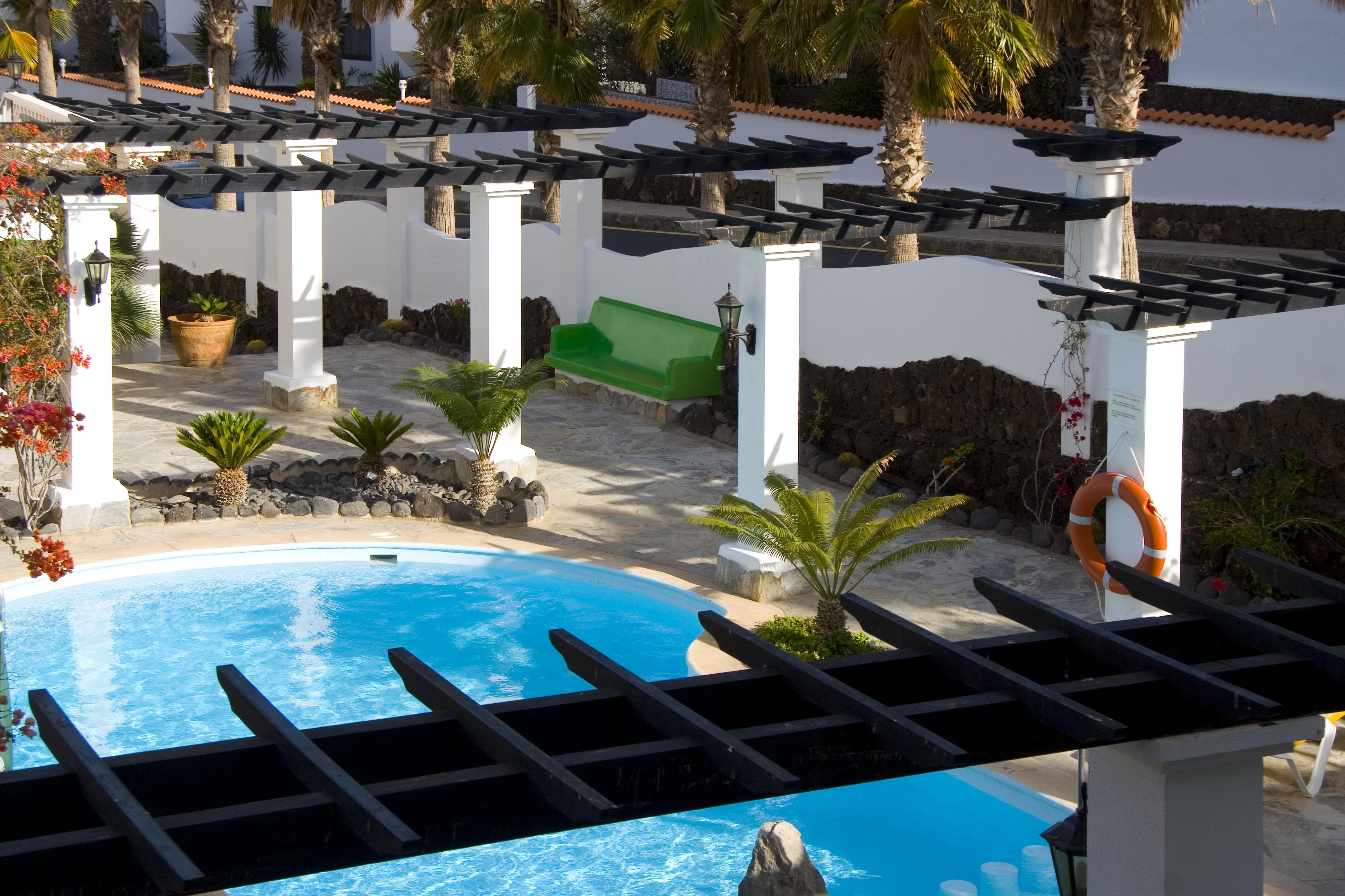 Aparthotel Esquinzo Y Monte Del Mar Playa De Esquinzo Exterior photo