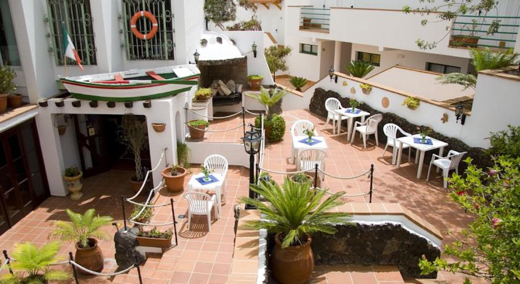 Aparthotel Esquinzo Y Monte Del Mar Playa De Esquinzo Exterior photo
