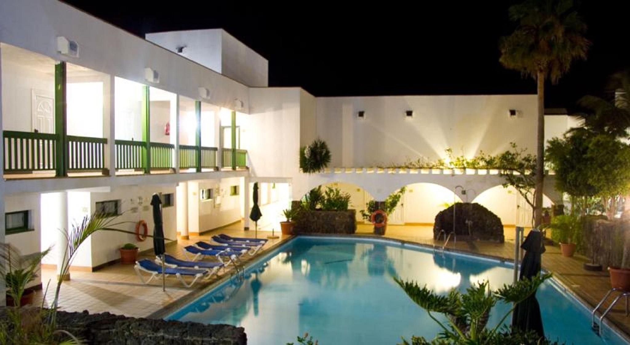 Aparthotel Esquinzo Y Monte Del Mar Playa De Esquinzo Exterior photo