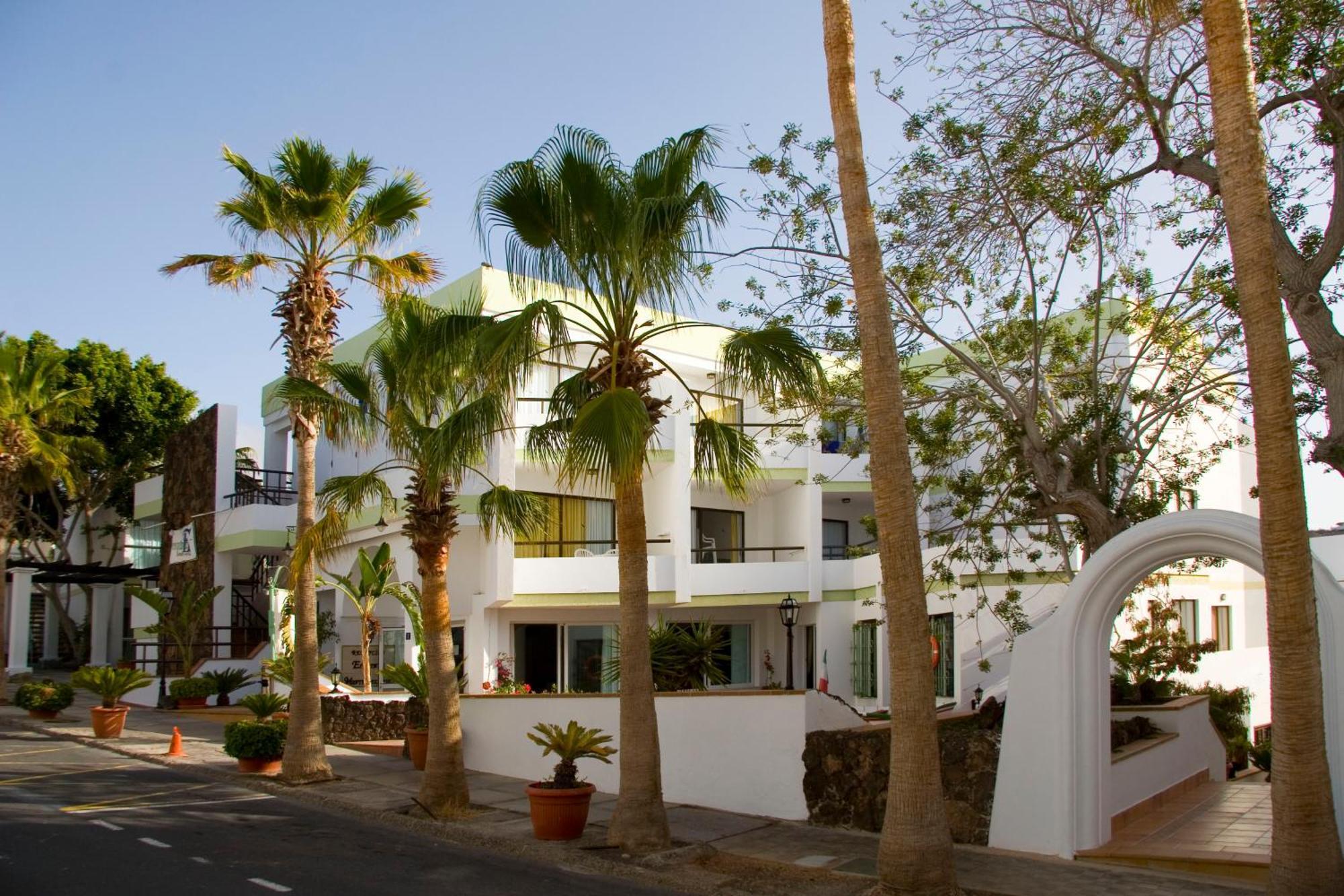 Aparthotel Esquinzo Y Monte Del Mar Playa De Esquinzo Exterior photo
